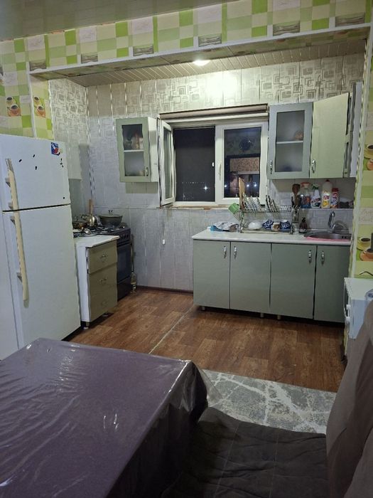 Продаётся 2х комнатная Массив Строитель