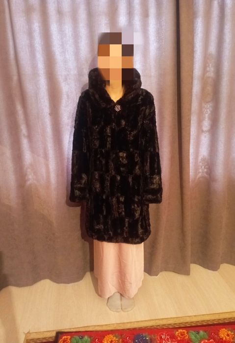 Шуба исскуственная 42 размера