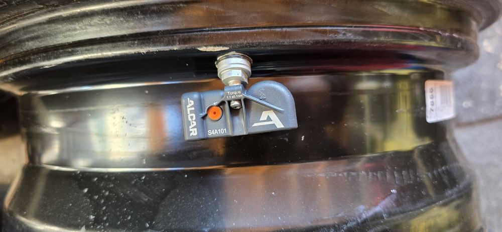 Джанти 4бр 5х114.3 16 цола централен 67.1  1бр