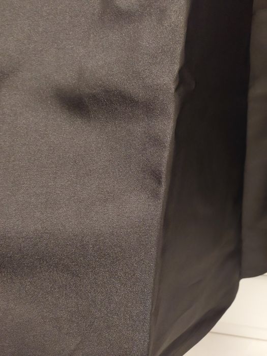 Vând rochie noua superba, spatele gol