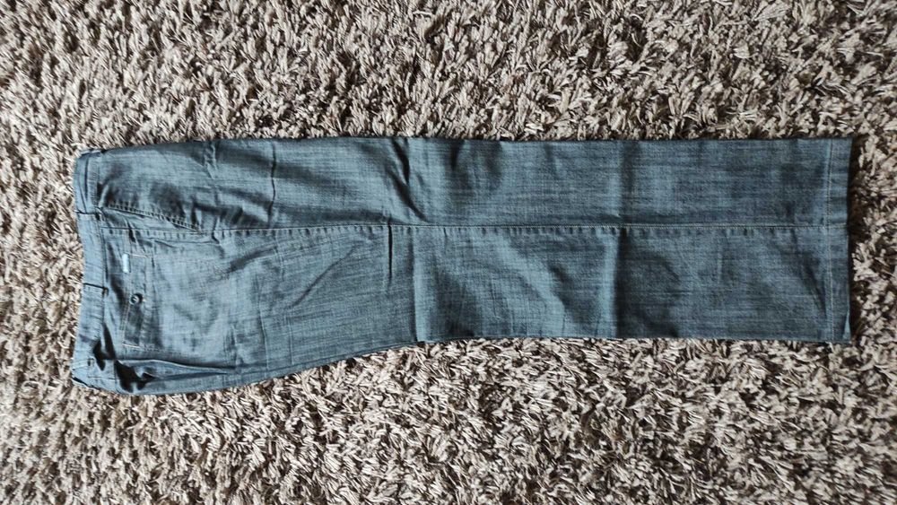 Pantaloni de barbati din material asemanator cu materialul de blugi