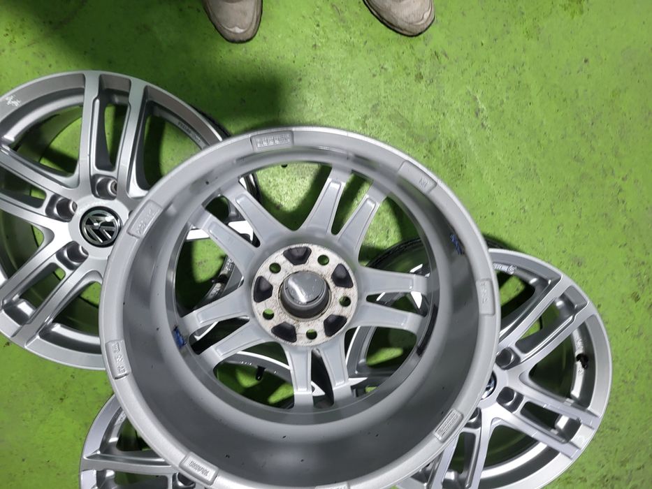 16 5x112 Vw Passat Touran Caddy Golf Skoda Audi 5х112