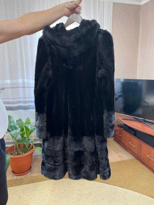 Продам шубу, женскую