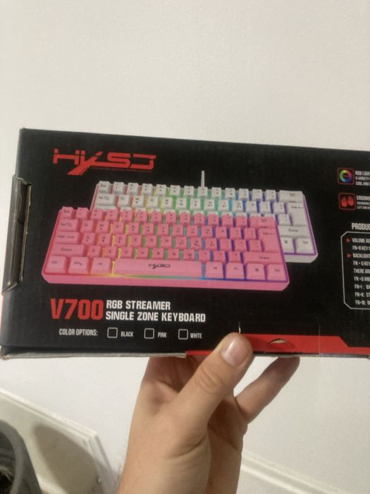 Tastatura gaming v700 rgb streamer