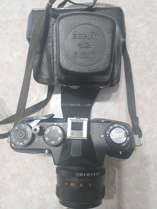 Фотоопарат зенит