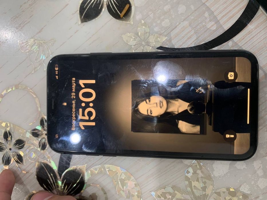 Продам Айфон 11 в хор.сост