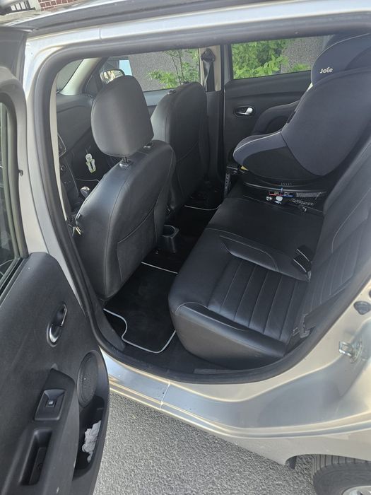 Dacia Logan MCV Laureate 1.5dci 2017 65k km Webasto