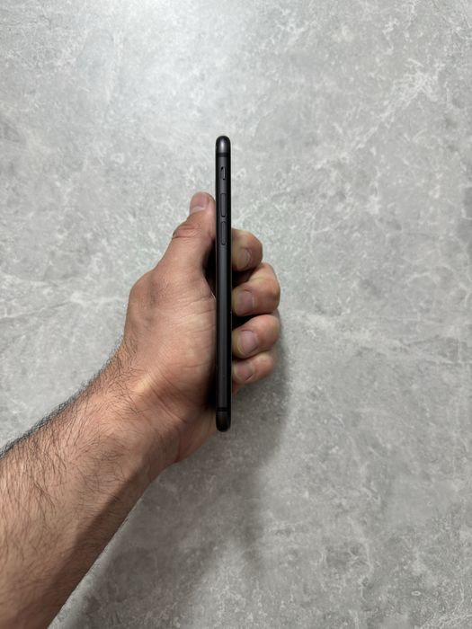 iPhone 8 64GB Space Black