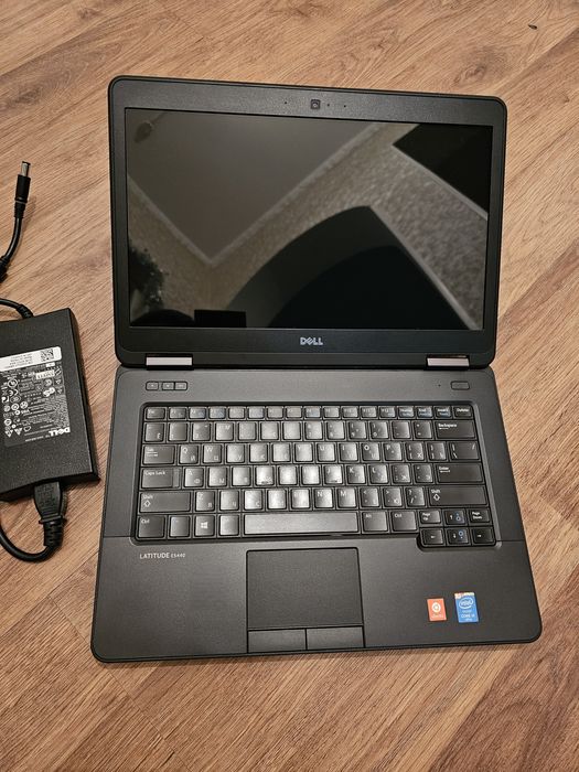 Ноутбук идеальный быстрый для работы