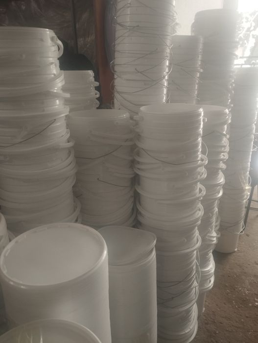 Пластиковые ведра