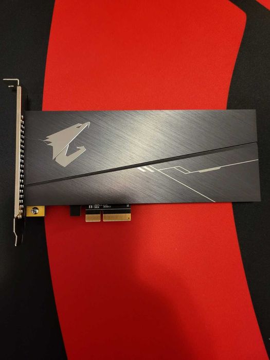 Gigabyte AORUS RGB AIC NVME SSD 512GB, PCIe 3.0 Add-in Card