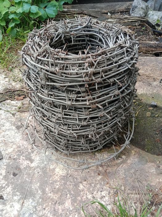 Проволока колючая