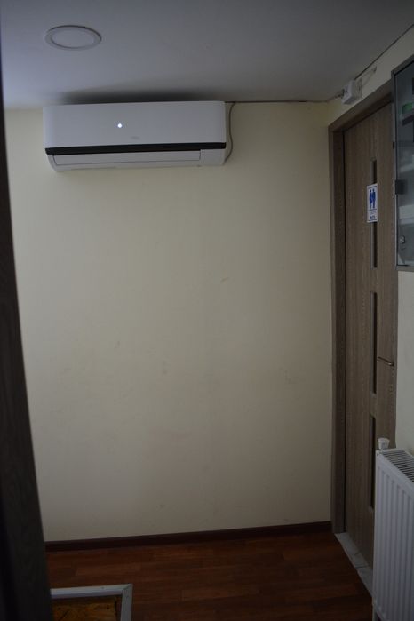 Casa cu etaj cu balcon