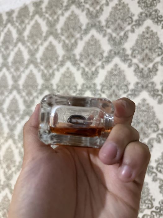 Продам оригинальный парфюм от Armani intensely