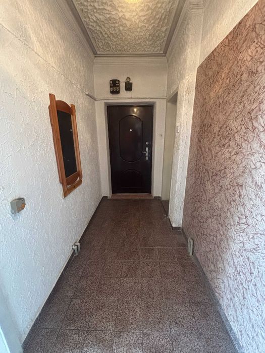 ЧЕТИРИСТАЕН апартамент в ЦЕНТЪРА на Карлово