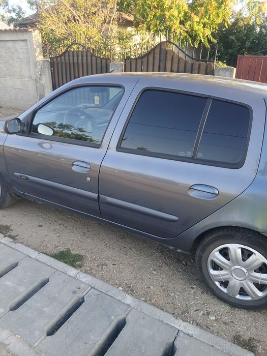 Renault Symbol an 2008