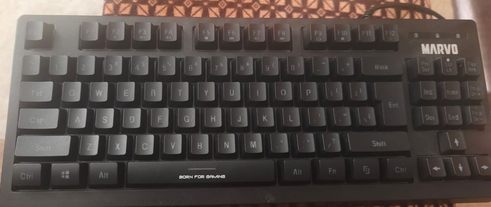 Tastatura si mouse