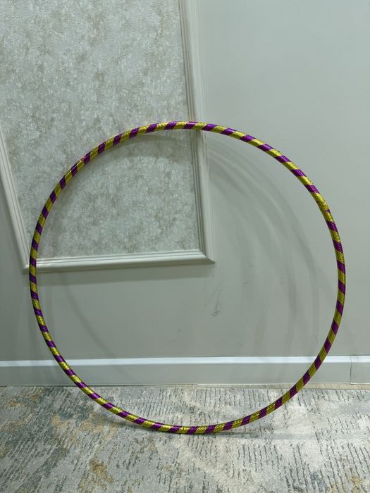 Обруч, круглый, яркий