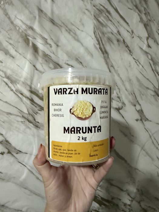 Varza murata taiata si capatana