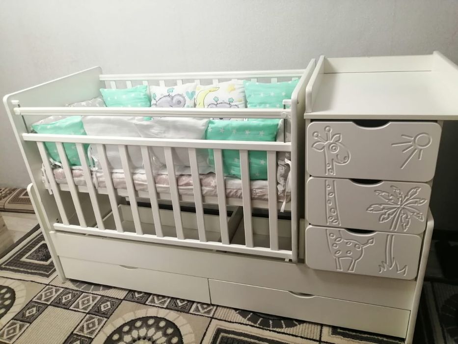 Продам детскую кроватку