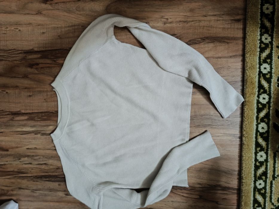 Продам женские кофты