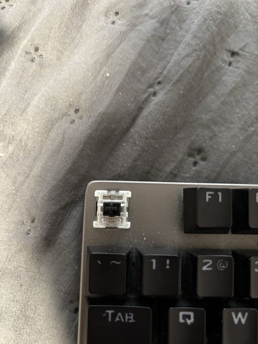 Продавам клавиатура Canyon