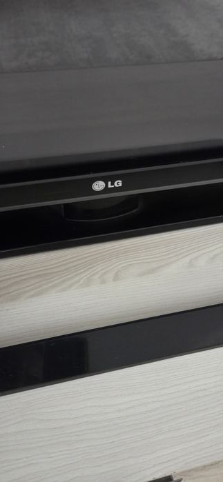 Продам телевизор LG