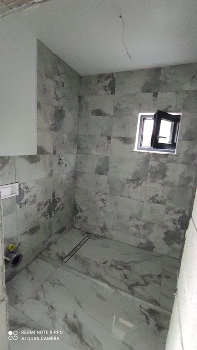 Montaj travertin zugravit