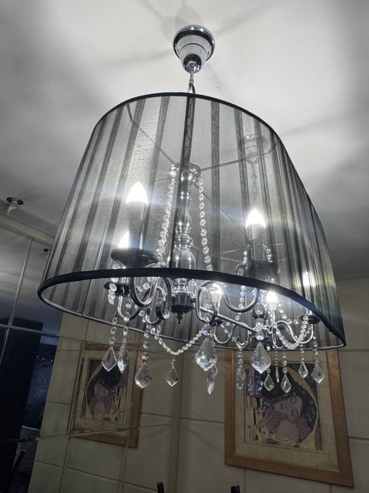Шикарная люстра Италия 50000т