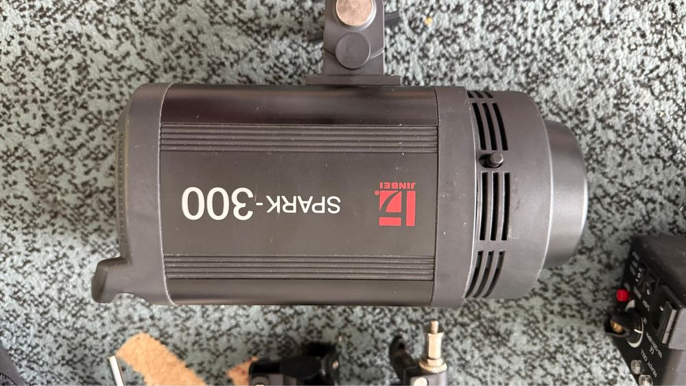 ПРОФИ комплект студийного света Jinbei + Impact