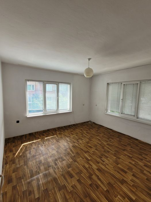 Дава се под наем Етаж от къща в Асеновград - 90 кв.м за 229.5 € - Снимка #9