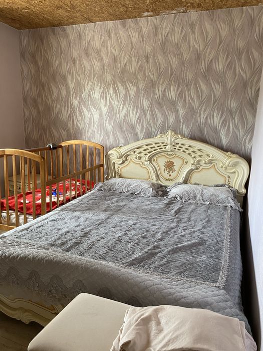 Продам спальный гарнитур срочно