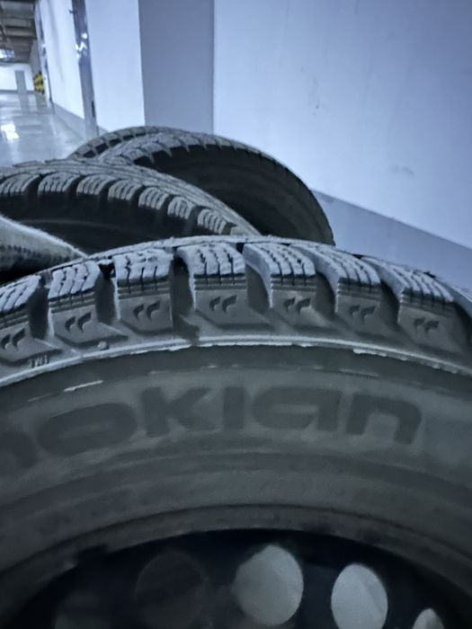 Продам шины Nokian с дисками