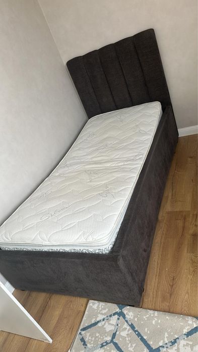 Две спальные кровати