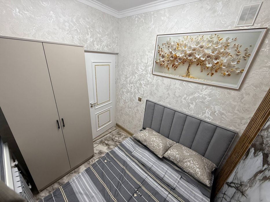 Чиланзар 2 квартал 1"2/4/4  Панельный дом