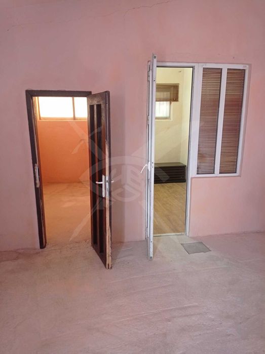 Продава се Склад в с. Червен, Област Пловдив - 175 кв.м за 440 €/кв.м - Снимка #2