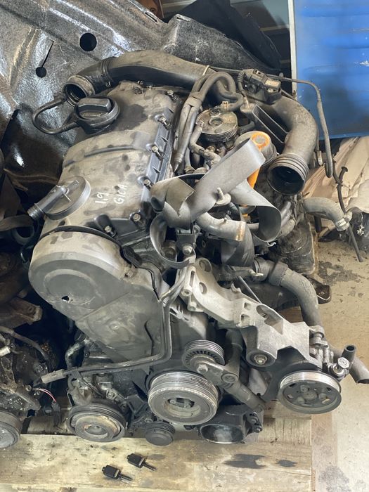 Motor vw audi skoda 1.9 tdi AWX AVF 131cp passat b5.5 a4 b6 superb