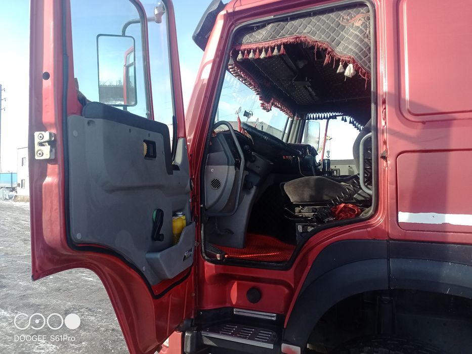 Продам самосвал хово