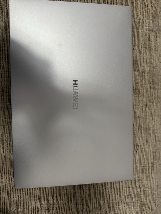 Ноутбук Huawei matebook D14