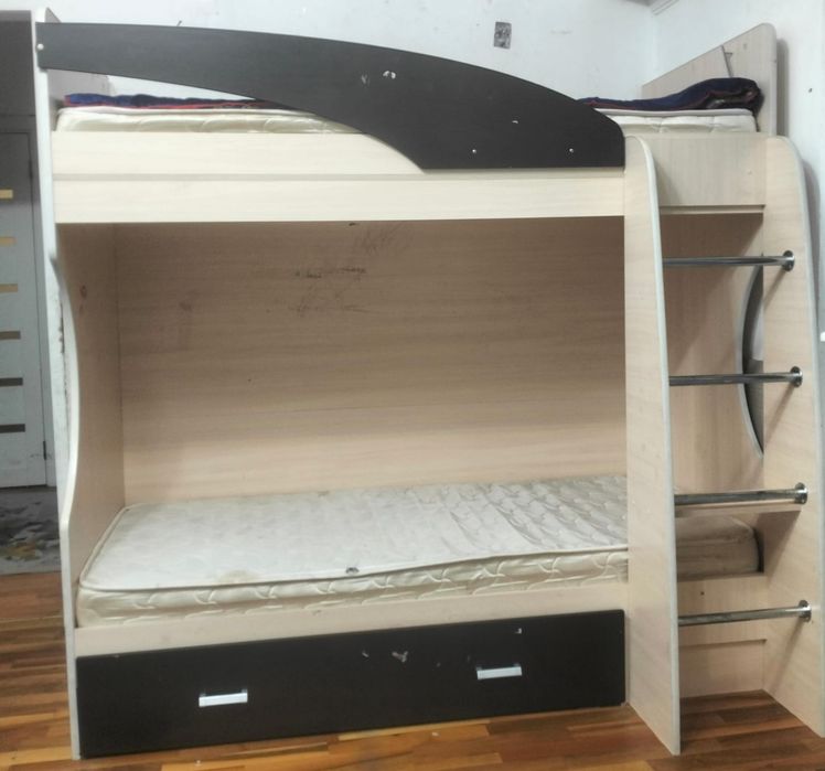 Двухъярусный детский кровать