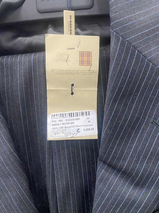 Vand costume barbatesti