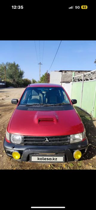 Продам машину mitsubishi RVR 1994 г
