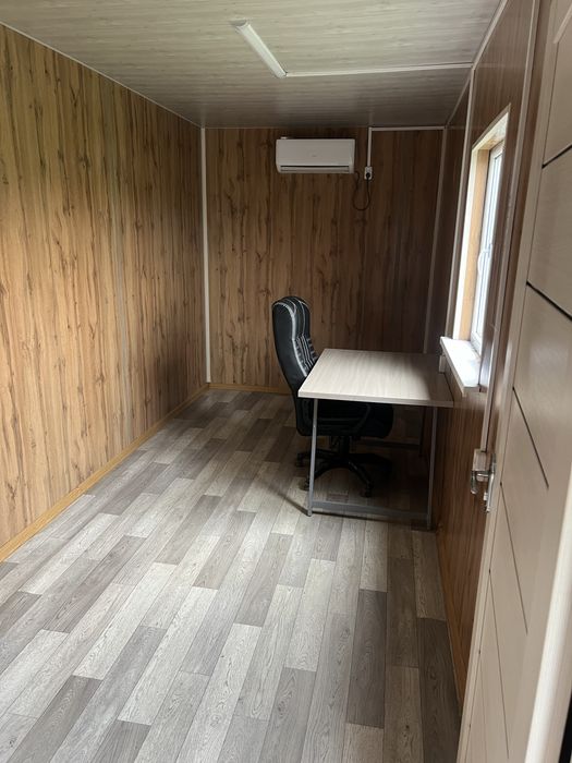 Пустой контейнер. Утепленный контейнер