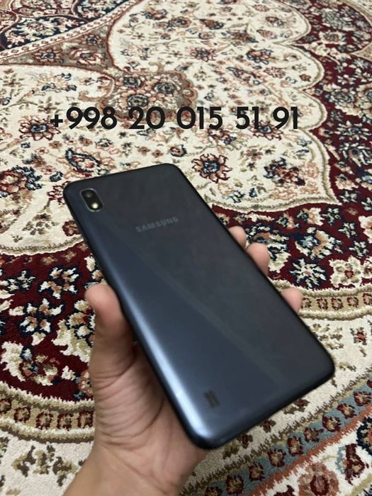 Samsung A10 4G  За 250.000 сум