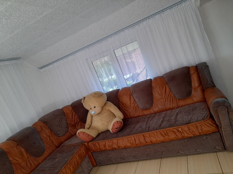 Coltar    living sau sufragerie extensibil.