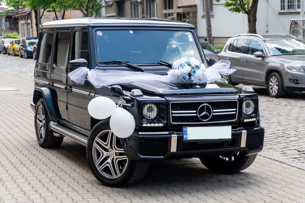 Сватбена украса за автомобил