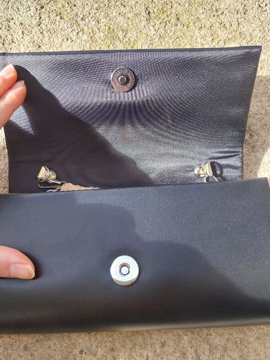 Клъч дамска чантичка