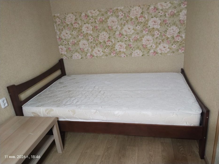 Продам кровать и матрас  160*200