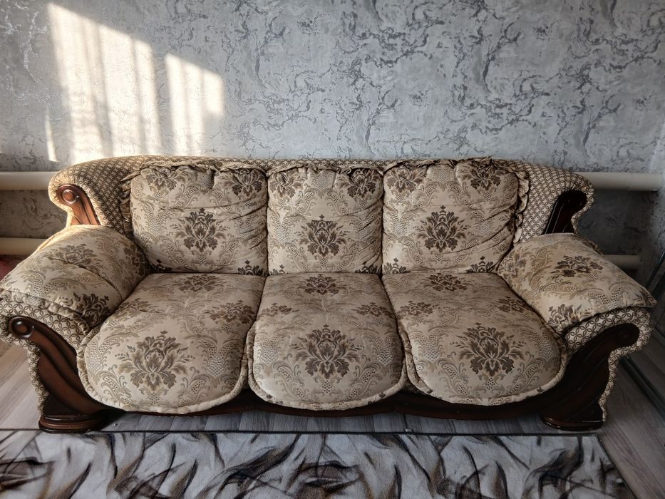 Диван и 2 кресла