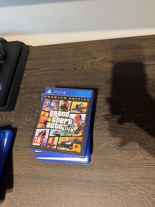 vand ps 4 slim + jocuri